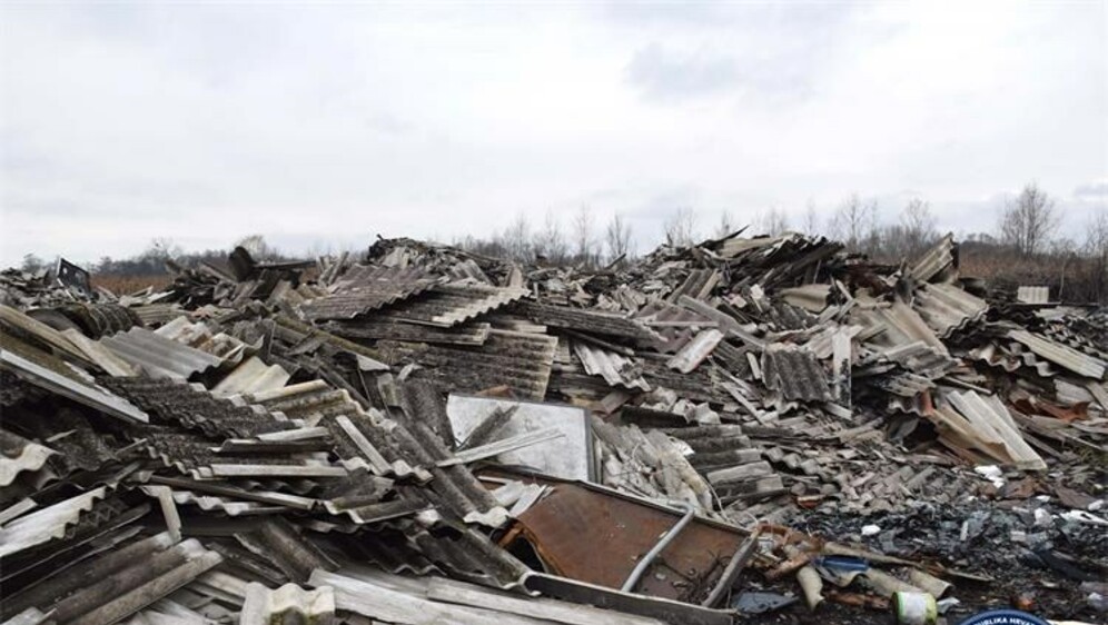 Nezakonito odlagalište salonitnih ploča