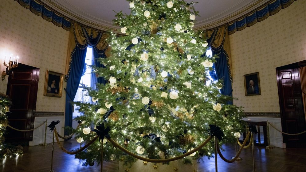 Jedno od božićnih drvaca u Bijeloj kući