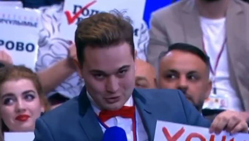 Prosidba tijekom Putinova govora, screenshot