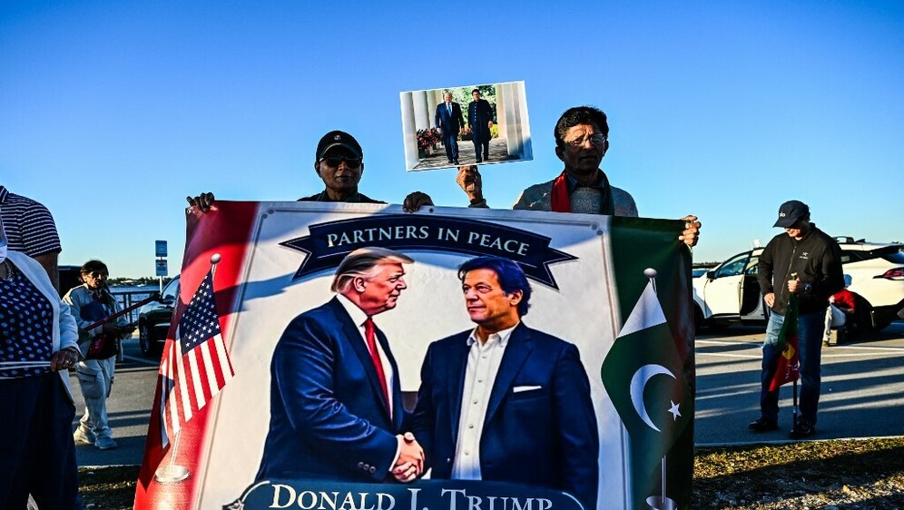 Prosvjedi podrške za Khana