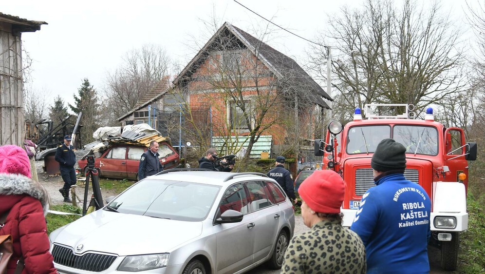 U Ivanovom Selu izgorio OPG - 1