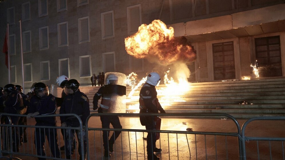 Prosvjed oporbe u Tirani