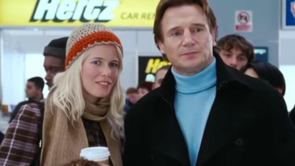 Claudia Schiffer i Liam Neeson u ''Love Actually'' - 1