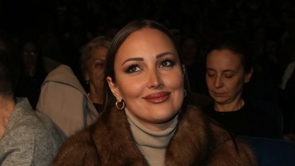 Aleksandra Prijović na koncertu Emine Jahović u Sava Centru 2025. - 4