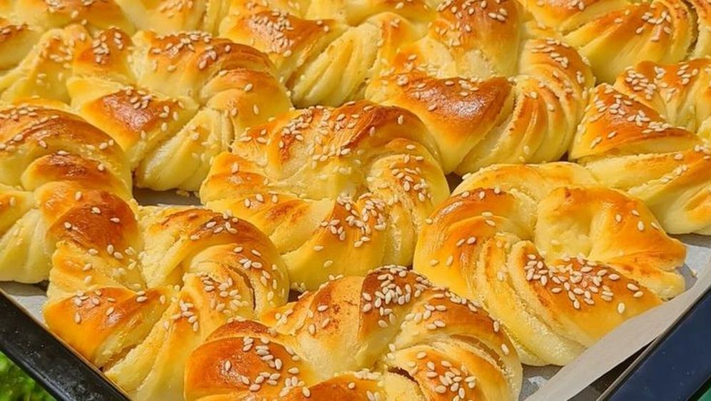 Peciva punjena sirom