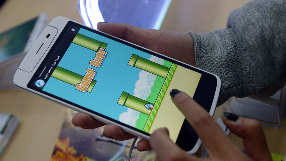 Autor Flappy Birda objasnio svoj potez: 'Povukao sam igru jer je izazivala ovisnost'