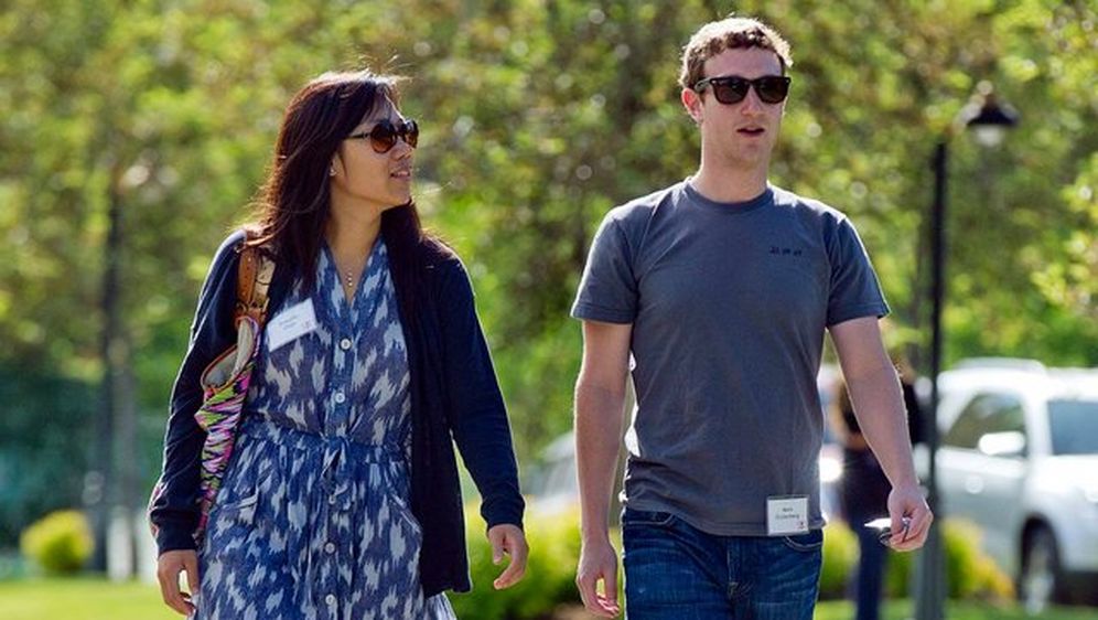 Osnivač Facebooka i njegova supruga su najveći američki filantropi u 2013 godini