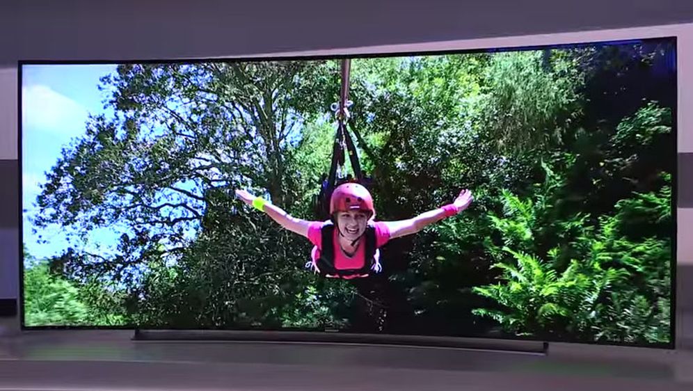 Samsungov masivni 105-inčni savitljivi UHD-TV postaje stvarnost