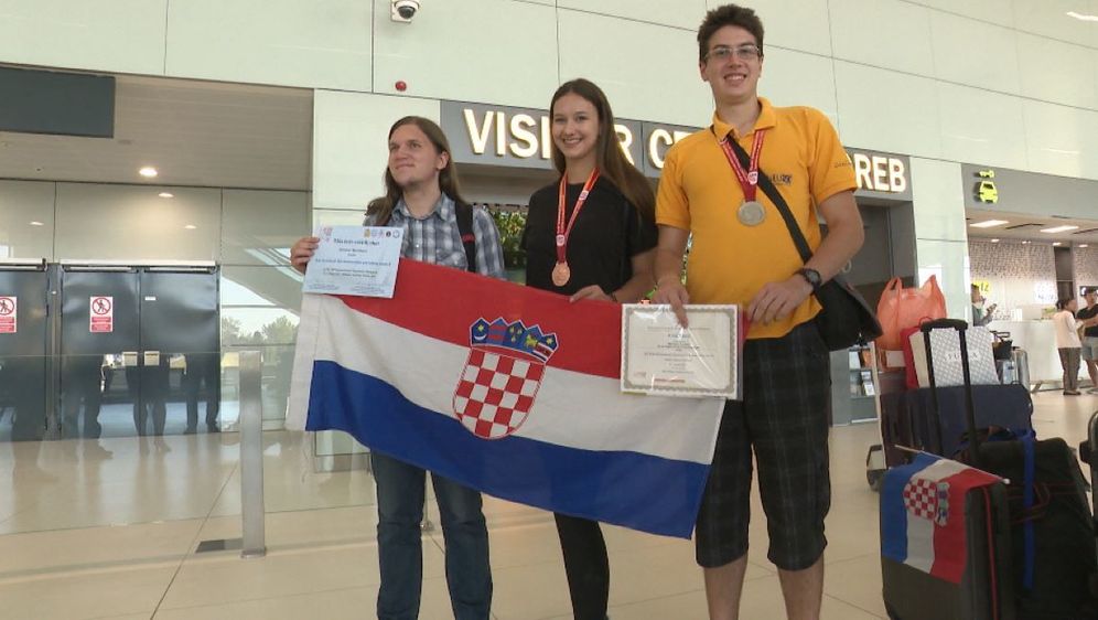 Bolja Hrvatska: Učenik s osam olimpijskih medalja u znanju (Video: Dnevnik Nove TV) - 1