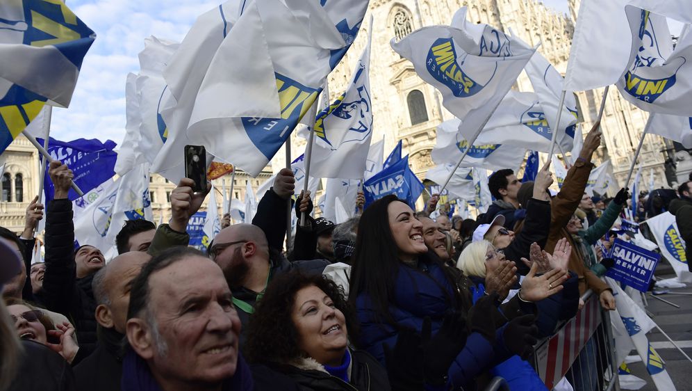 Oko 15.000 pristaša stranke Lega Nord okupilo se u Milanu (Foto: AFP)