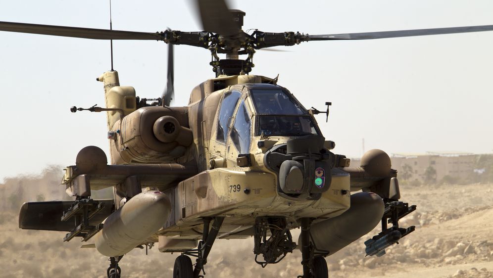 AH-64 Apache (Foto: Arhiva/AFP)
