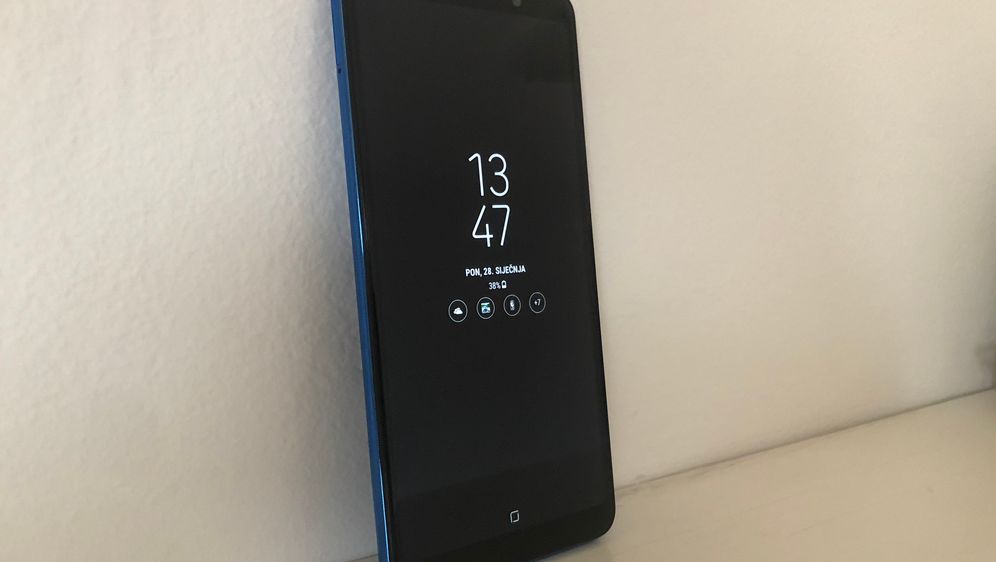 Galaxy A7 (Foto: ZIMO)