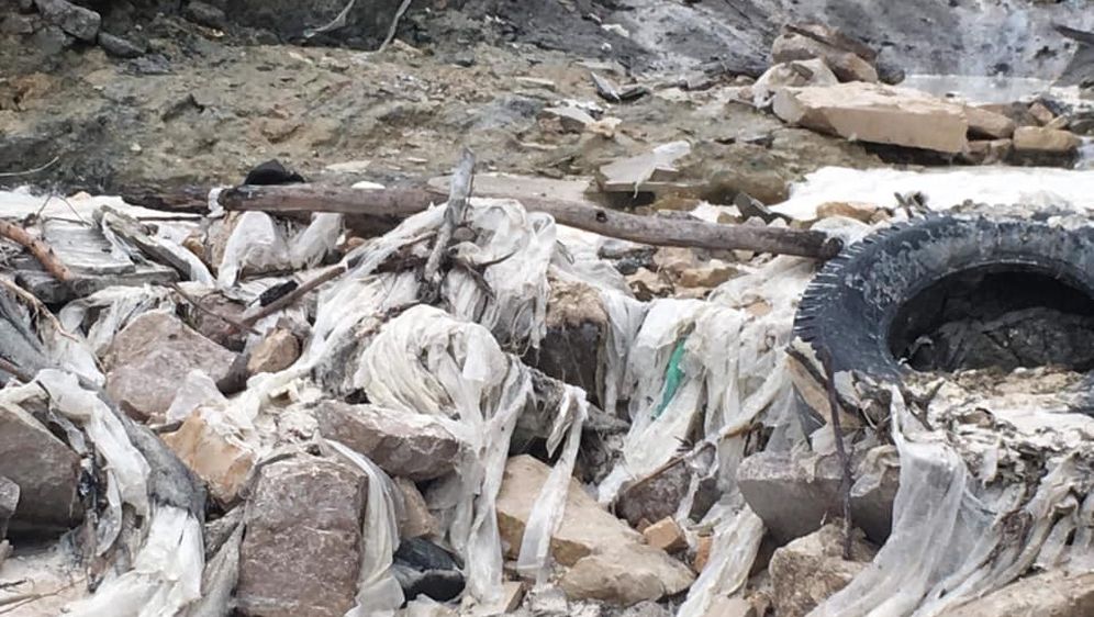 Bujica odnijela tone smeća s odlagališta Lakota u Istri (Foto: Građanska inicijativa \