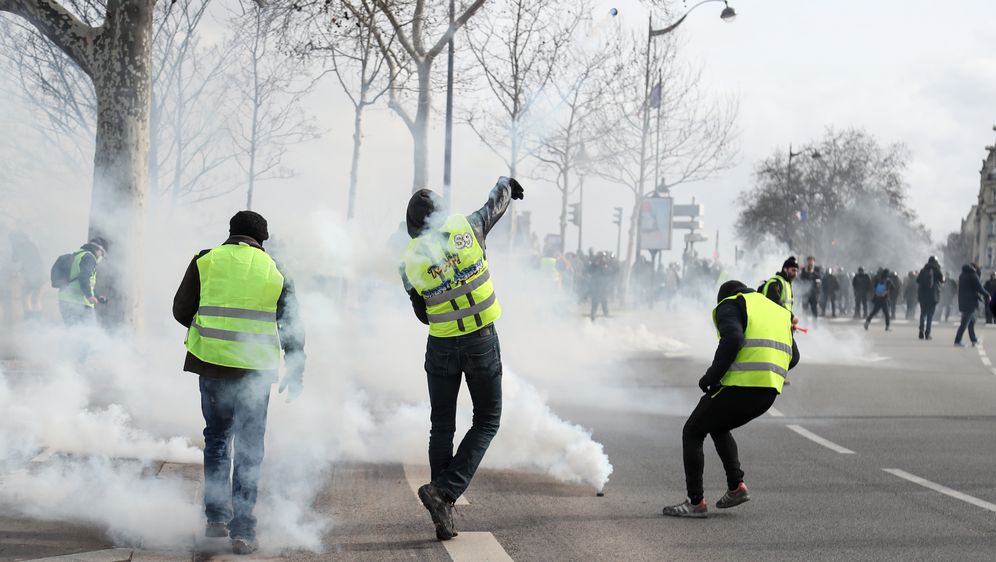 Novi prosvjedi žutih prosvjeda u Francuskoj (Foto: AFP)