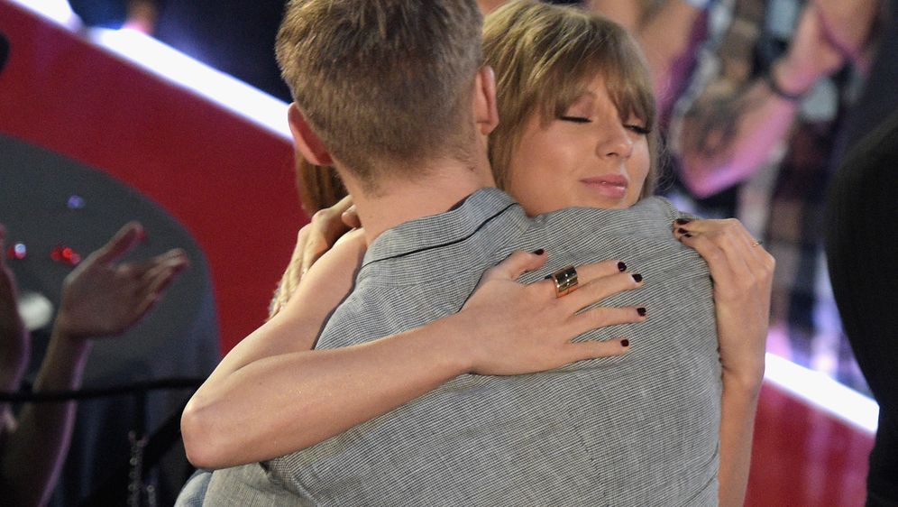 Taylor Swift i Calvin Harris (Foto: AFP)