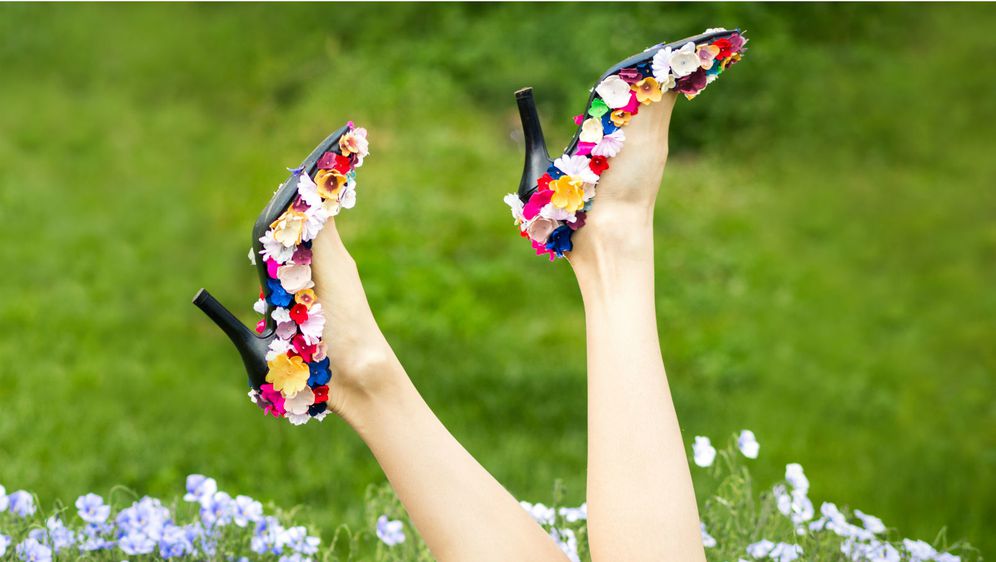 Cipele na visoku potpeticu s cvjetnim dezenom - 2