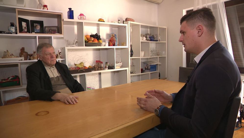 Dino Goleš razgovara s psihijatrom Vladimirom Grudenom o zločinu u Pavlovcu (Foto: Dnevnik.hr)