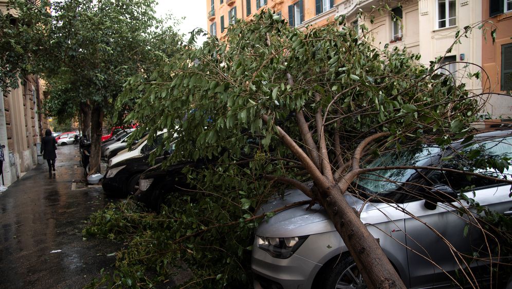 Posljedice jakog vjetra u Italiji/Ilustracija (Foto: AFP)