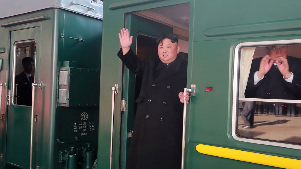 Kim Jong-un u vlaku (Foto: AFP)