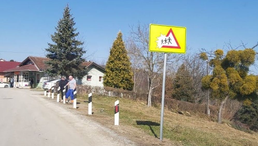 Na opasnom raskrižju postavljen znak