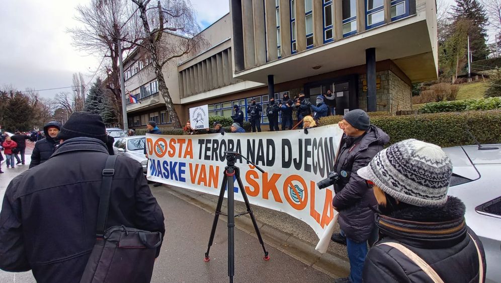 Prosvjed protiv COVID mjera