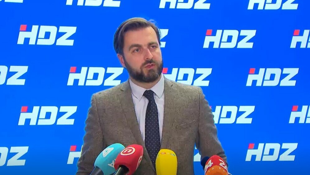 Ministar Darko Horvat doveden u prostorije USKOK-a