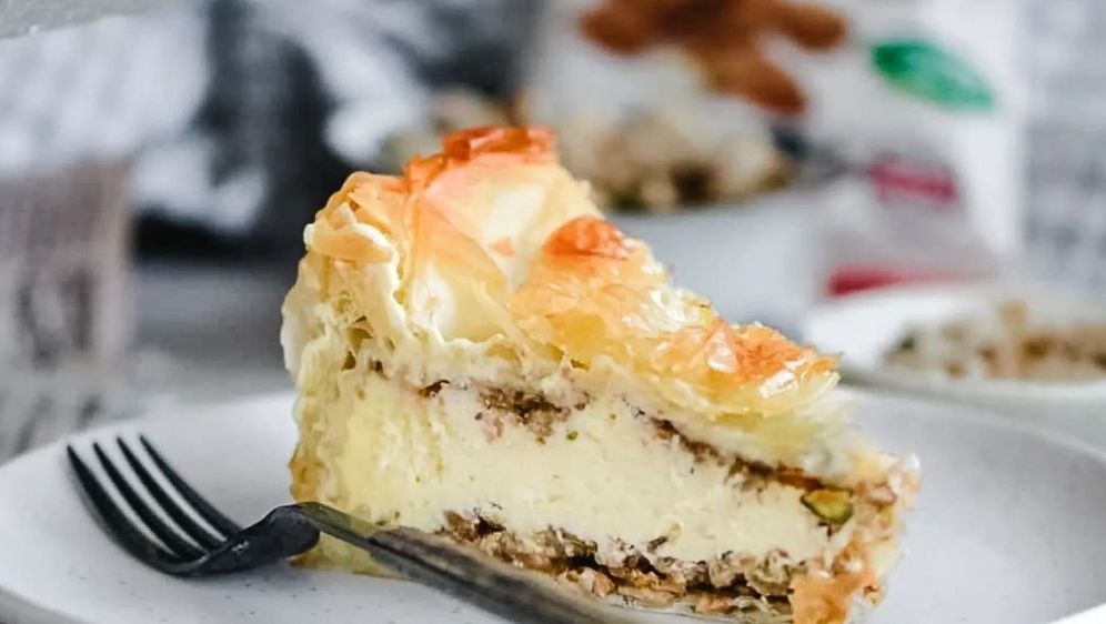 Baklava cheesecake