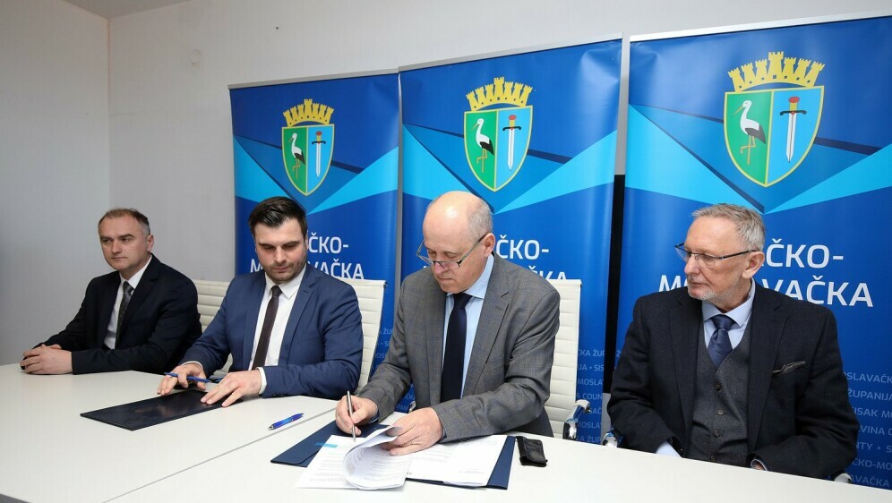 Potpisivanje i uručivanje ugovora o uporabi prostora - 2