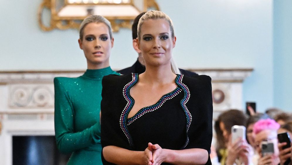 Blizanke Amelia i Eliza Spencer, nećakinje princeze Diane, debitirale su na Tjednu mode u Londonu