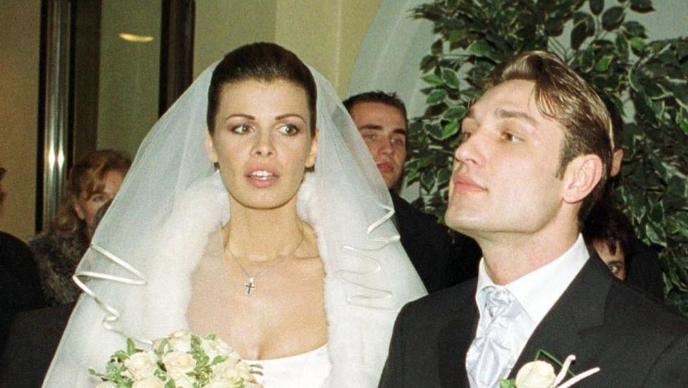 Anica i Robert Kovač na svom vjenčanju 29. prosinca 2001. godine