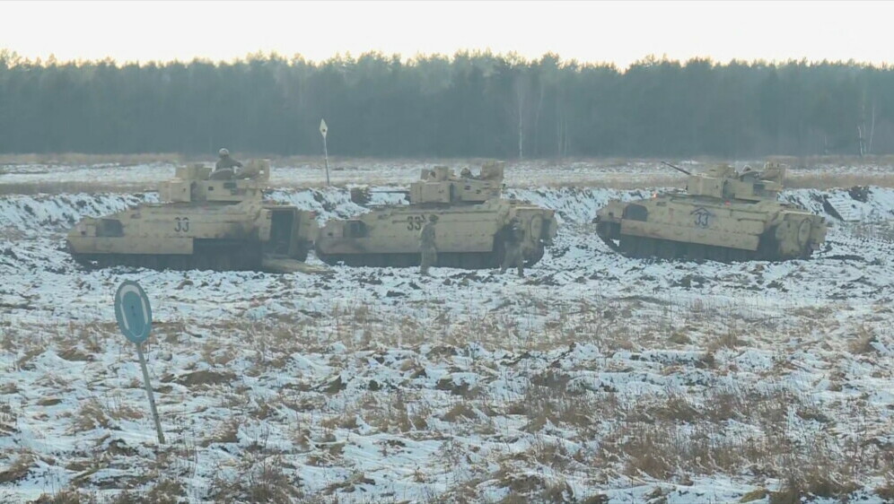 Vojnici u poljskoj vojnoj bazi - 6