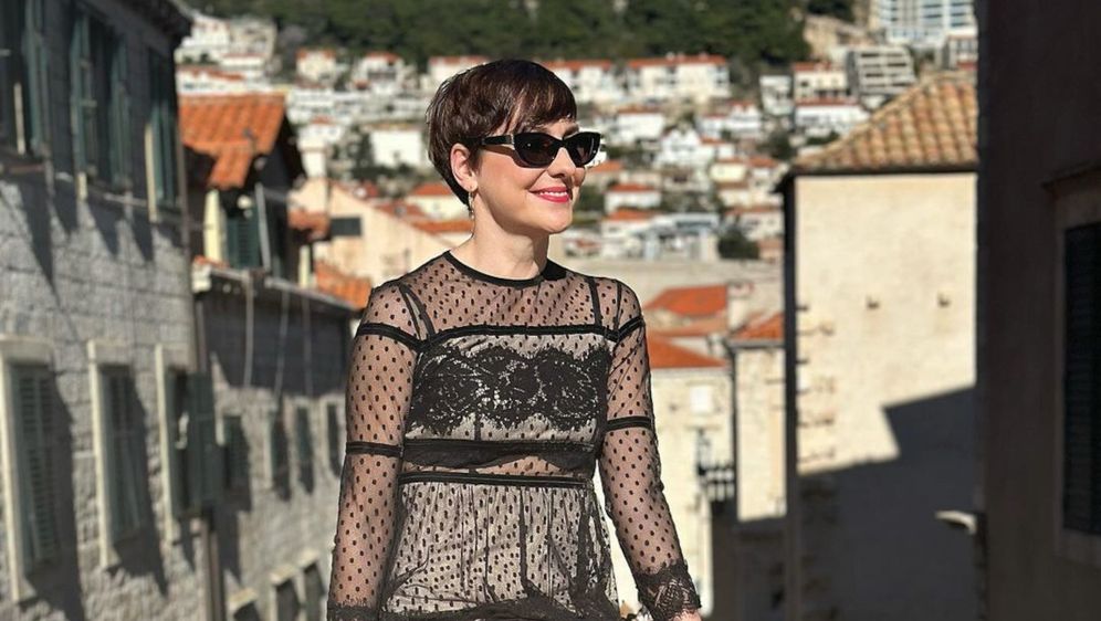 Irena Pecotić u prozirnoj haljini u Dubrovniku