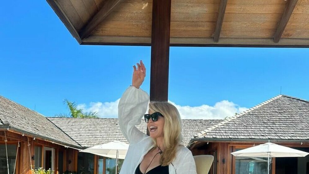 Christie Brinkley - 1