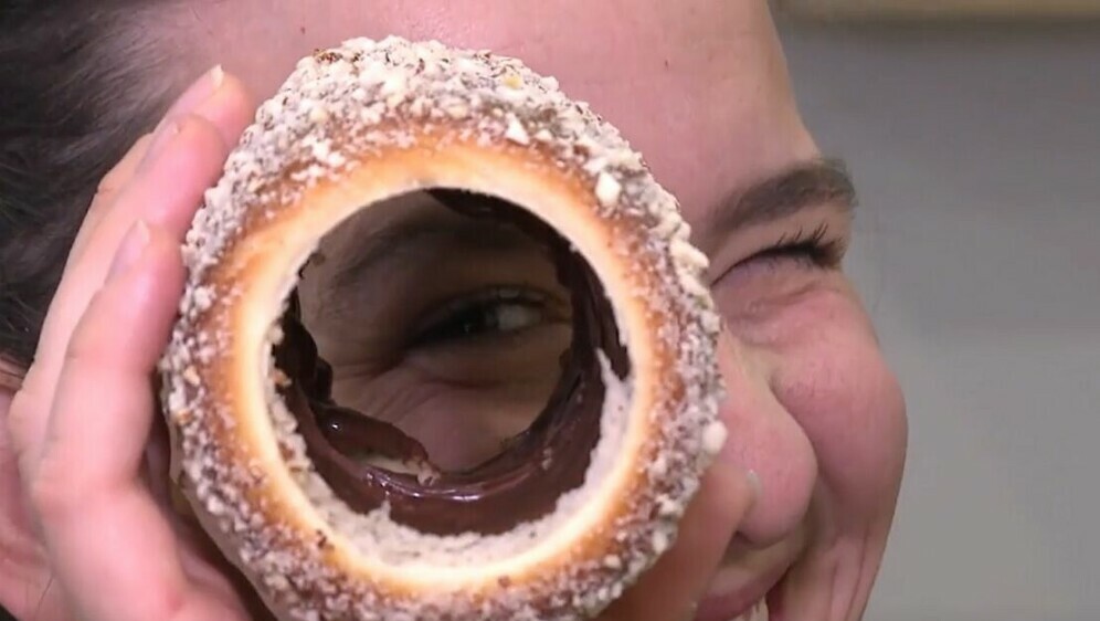 In Magazin: sestre Kurtoš