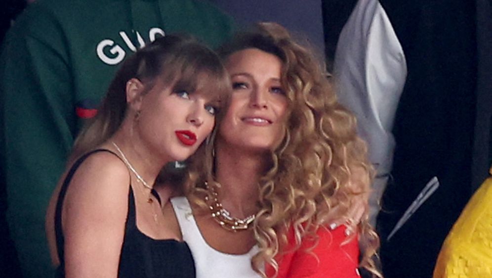 Blake Lively i Taylor Swift na Super Bowlu