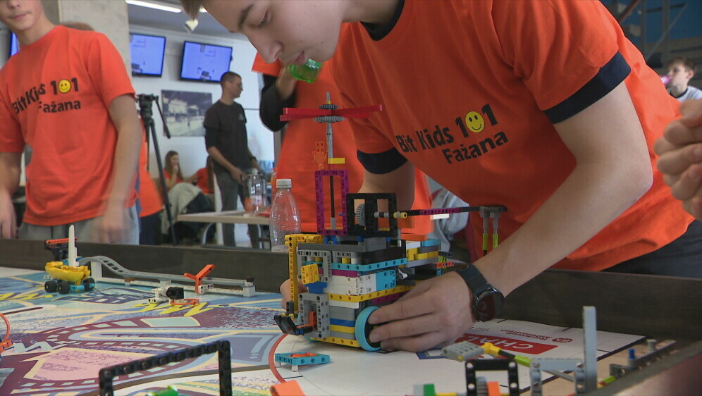 Natjecanje mladih robotičara - 2
