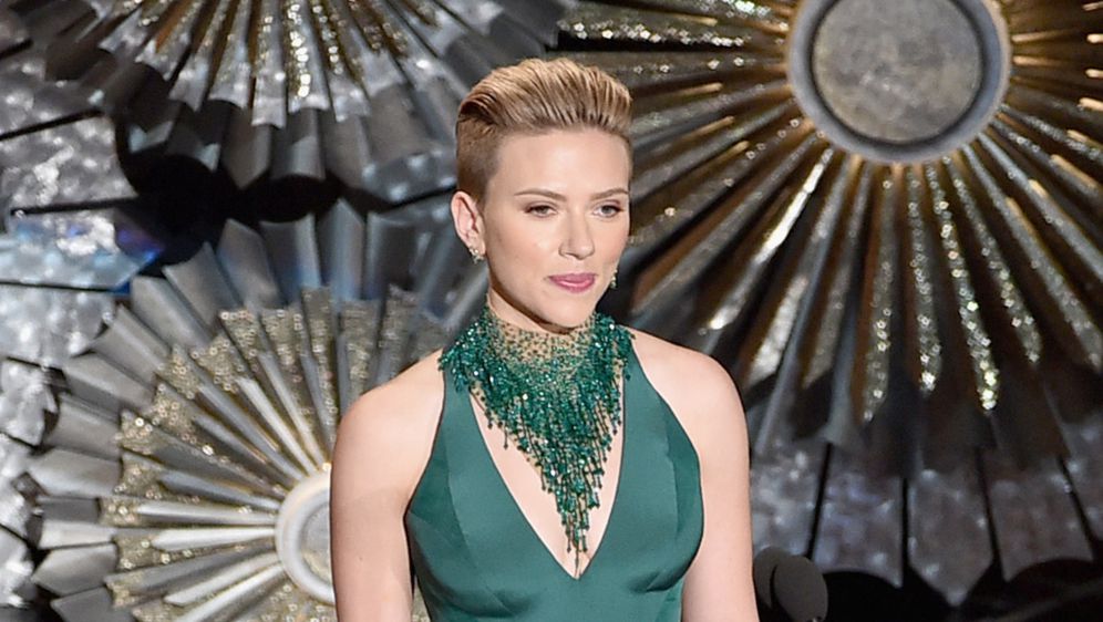 Scarlett Johansson na dodjeli Oscara 2015. godine