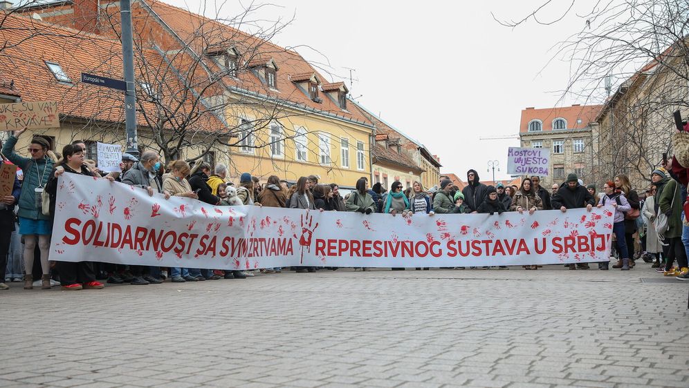 Studenti iz tri hrvatska grada prosvjednom tišinom poduprli kolege u Srbiji