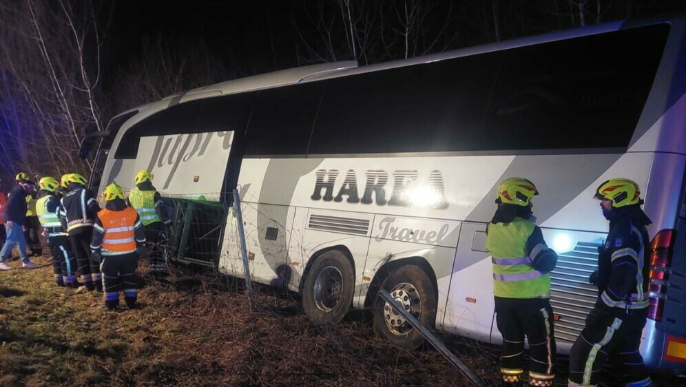 Prevrnuo se autobus na A1