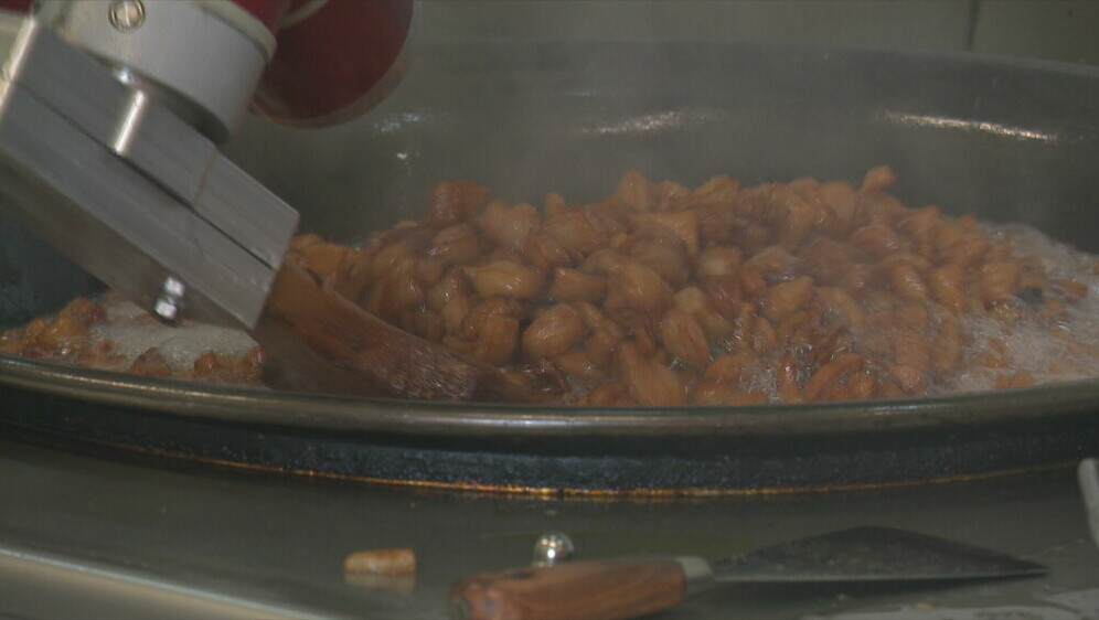 Roboti za proizvodnju čvaraka - 1