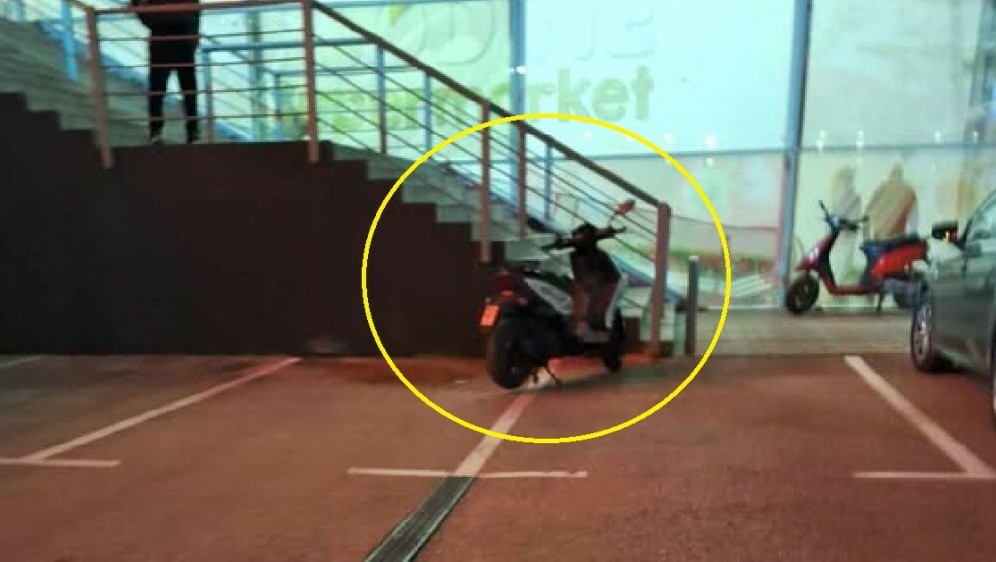 Nepropisno parkirani skuter