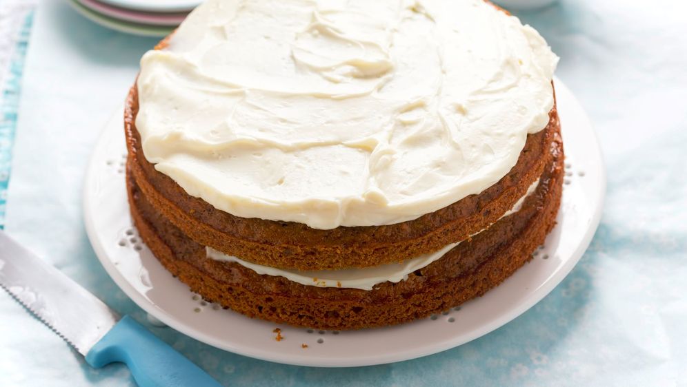 Biskvit s crnim čajem i kremom od meda