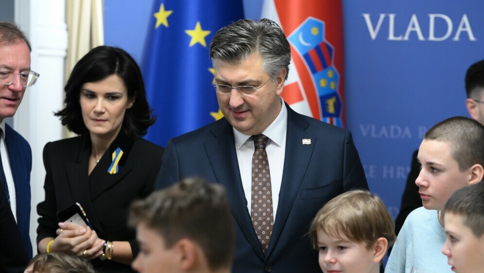 Andraj Plenković s ukrajinskom djecom