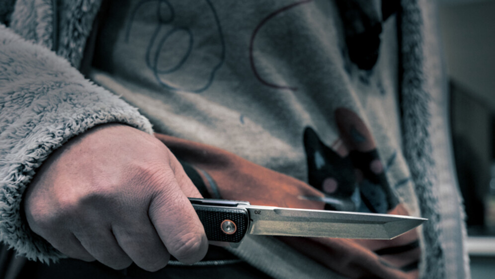 Ilustracija: napad nožem