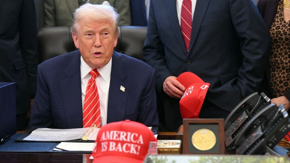 Donald Trump u Ovalnom uredu