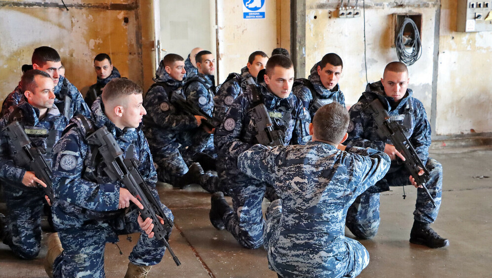 Budući marinci na uvježbavanju zračnog desanta - 1