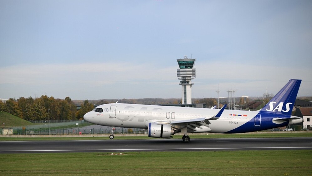 SAS Scandinavian Airlines Airbus A320neo