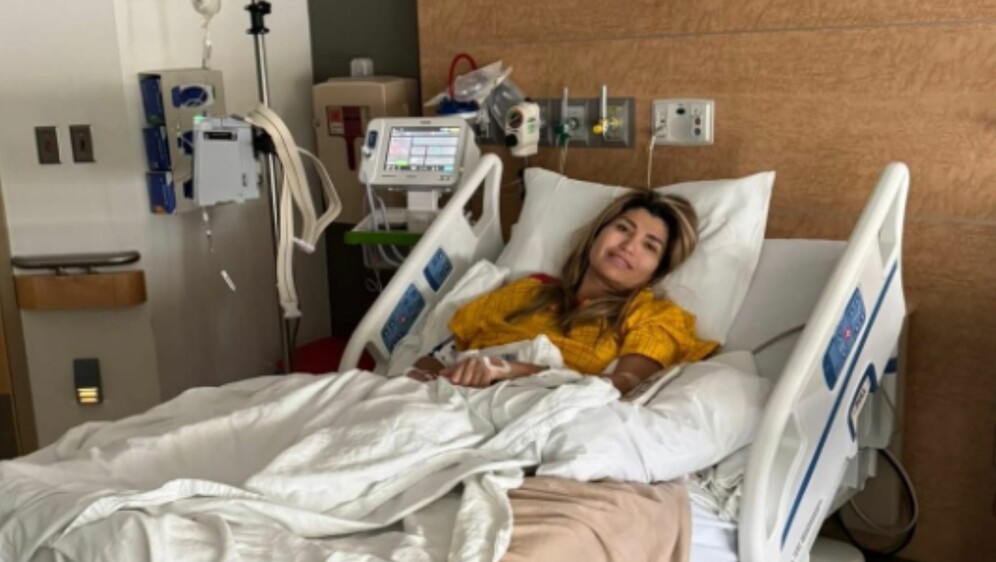 Schayene Silva kako leži u bolničkom krevetu nekon dijagnoze raka
