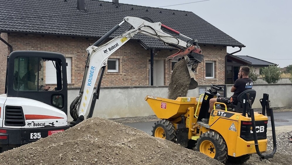 Najam građevinske mehanizacije