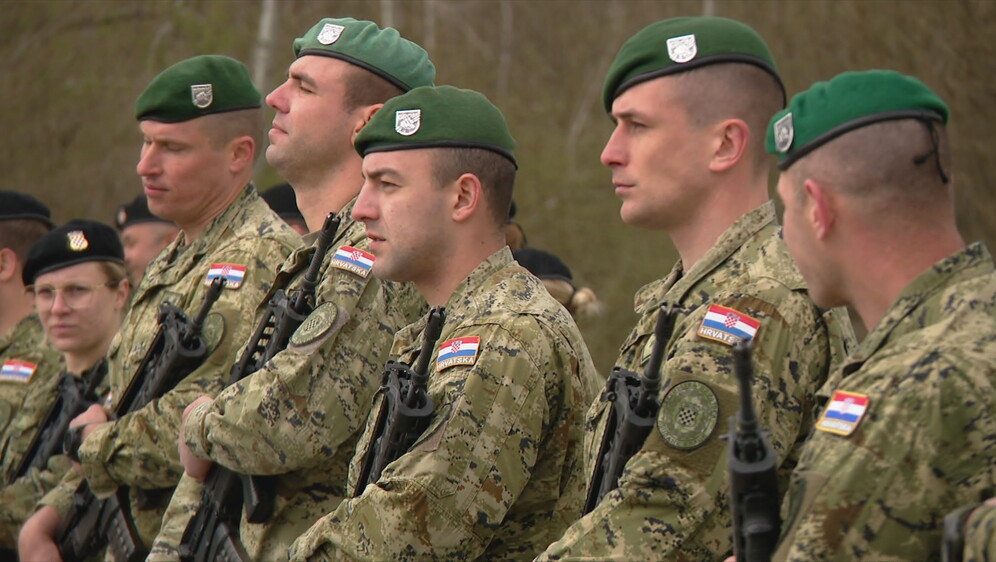 Prvi ročnici stižu u vojarne